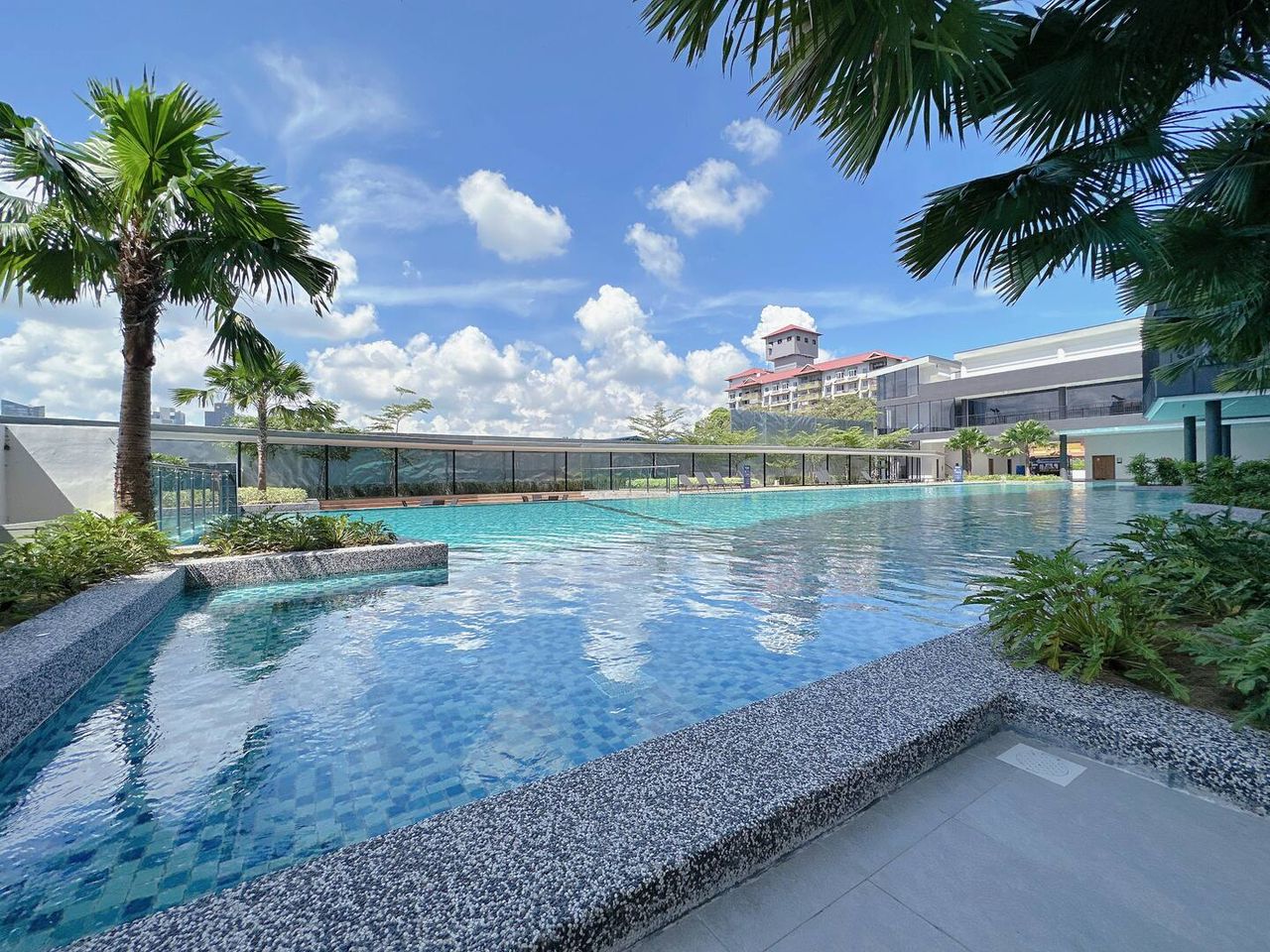 Veranda Residences Phase 1 swimming pool