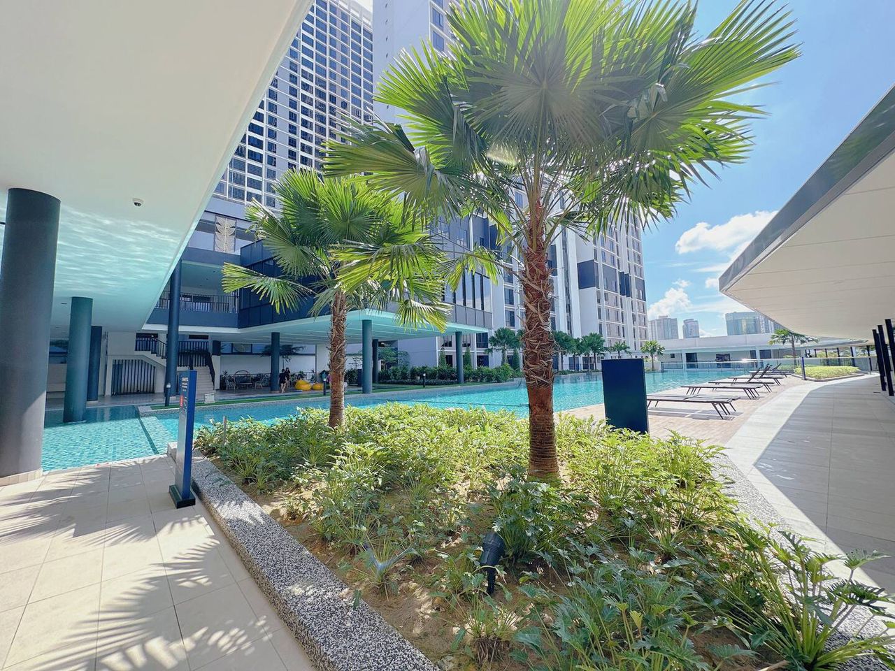 Veranda Residences Phase 1 pool deck